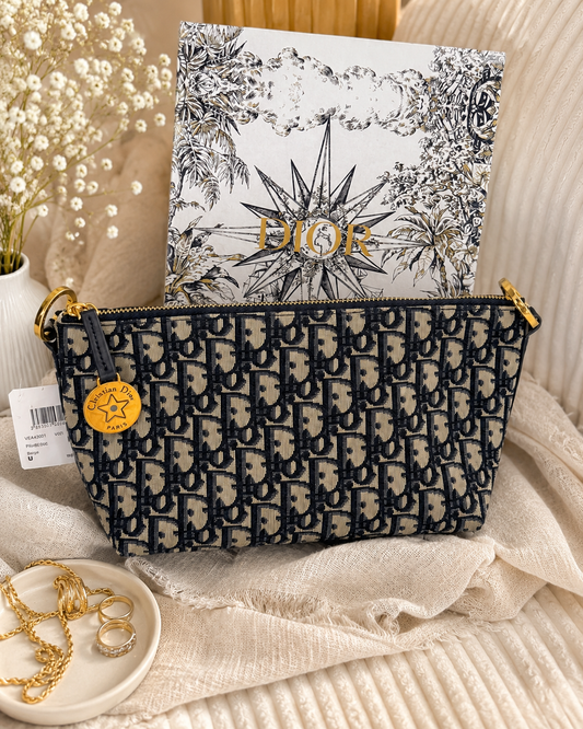 CD Mono Cross Body